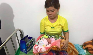 Bé sơ sinh bị bỏ rơi trước cửa nhà vợ chồng hiếm muộn